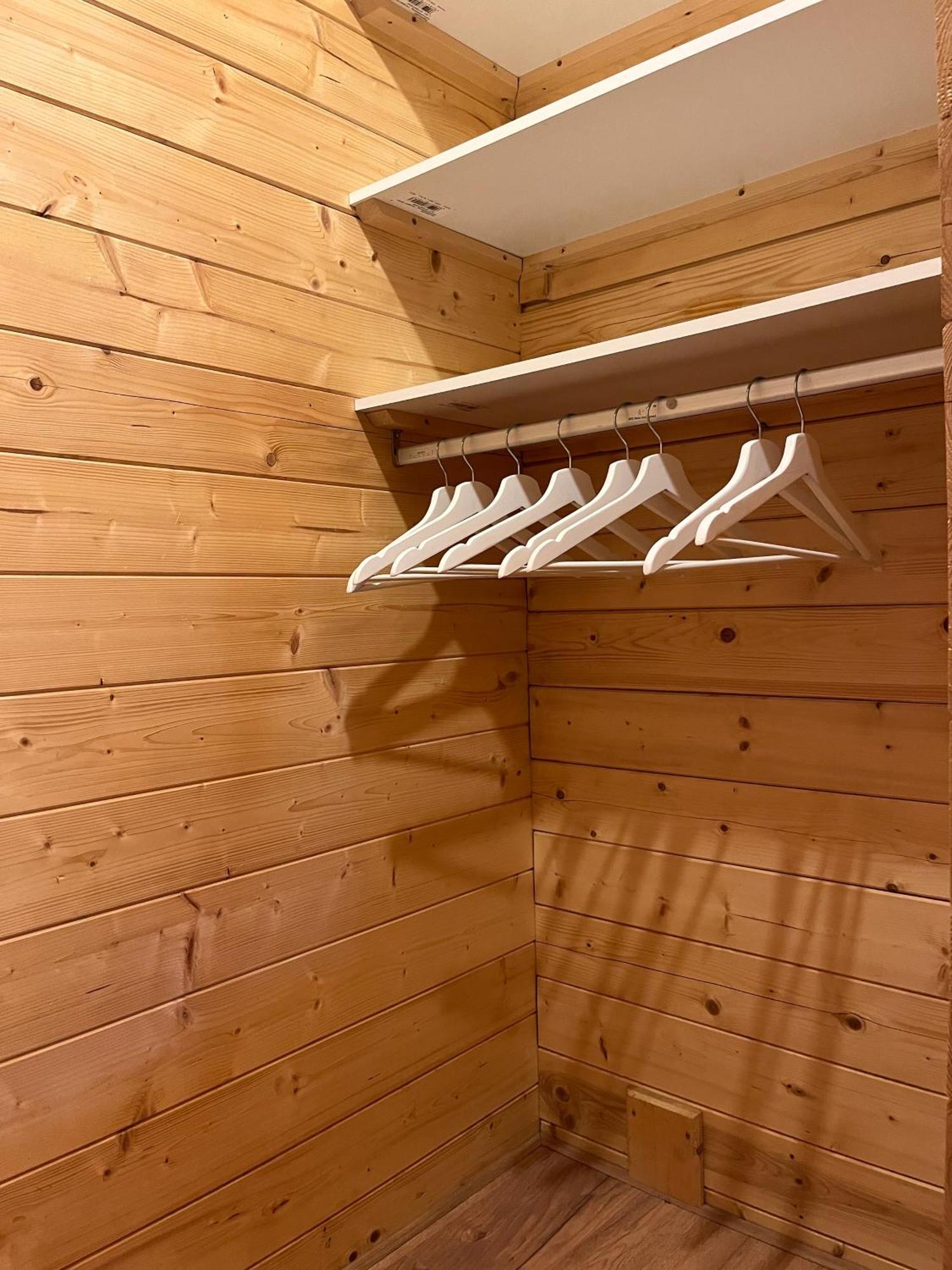 Luxe En Ruim Chalet Met Airco Bij Leekstermeer Matsloot Buitenkant foto