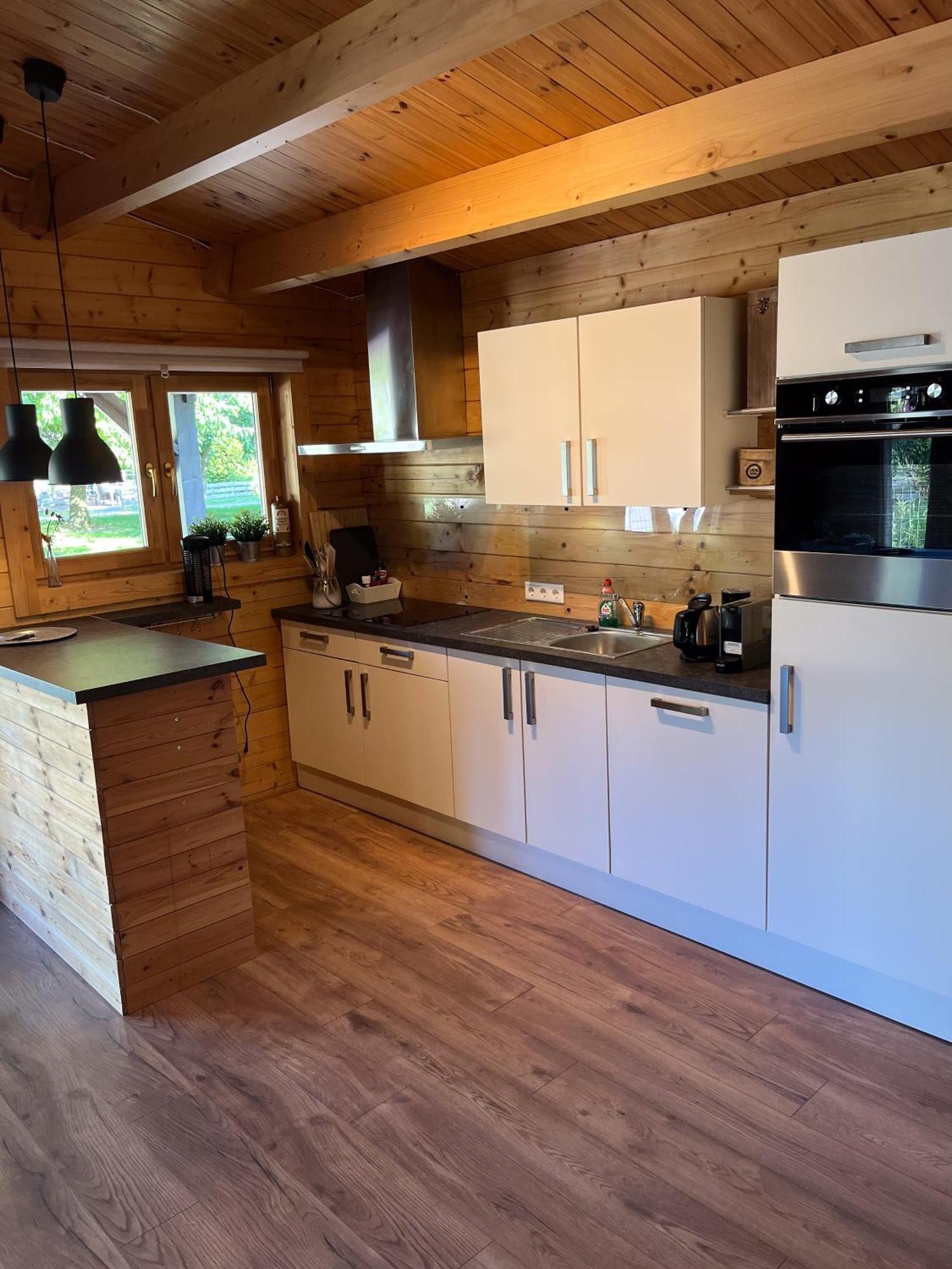 Luxe En Ruim Chalet Met Airco Bij Leekstermeer Matsloot Buitenkant foto