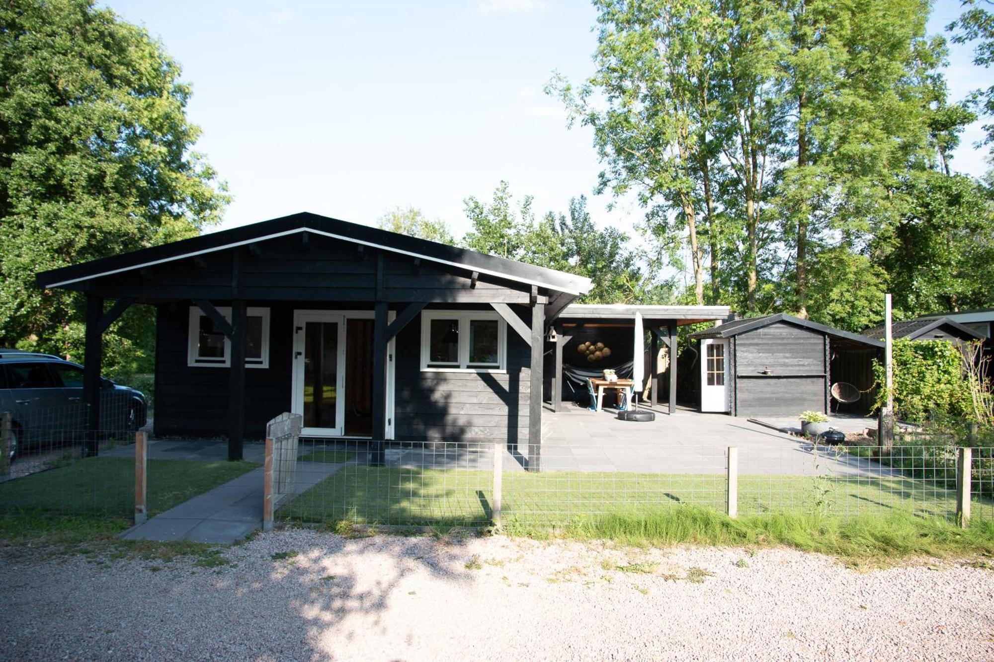 Luxe En Ruim Chalet Met Airco Bij Leekstermeer Matsloot Buitenkant foto